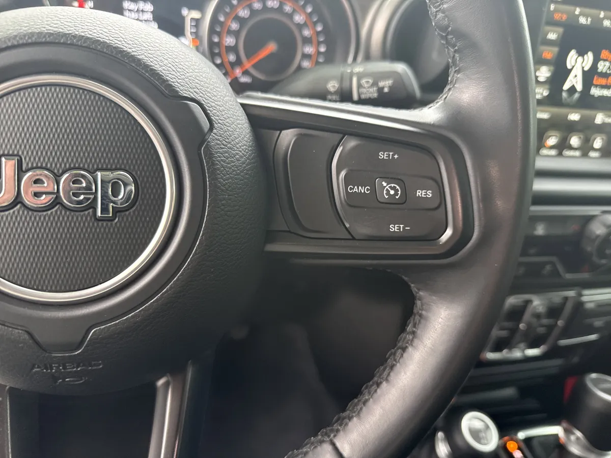 2022 Jeep Gladiator Willys thumbnail 27