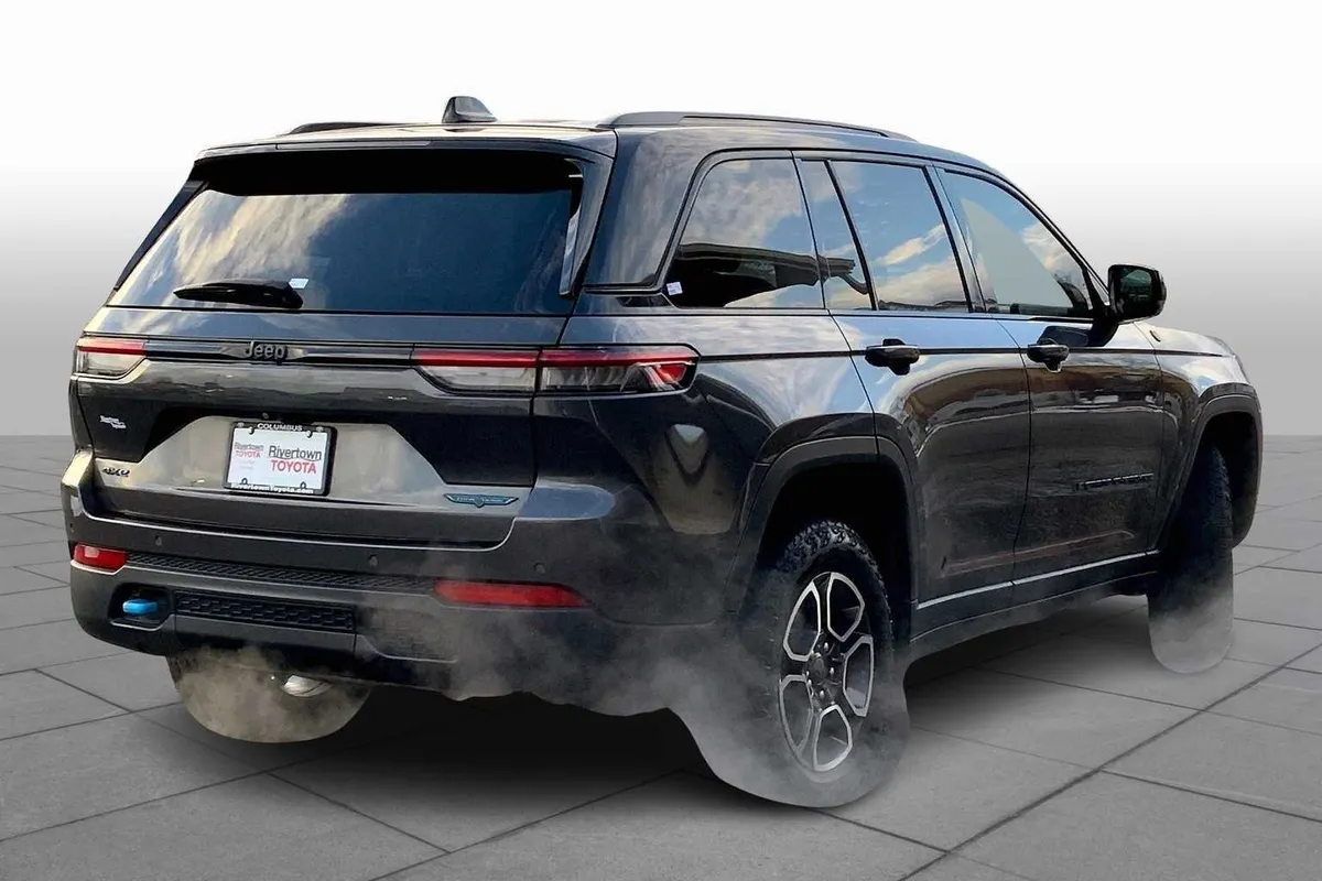 2022 Jeep Grand Cherokee 4xe Trailhawk thumbnail 13