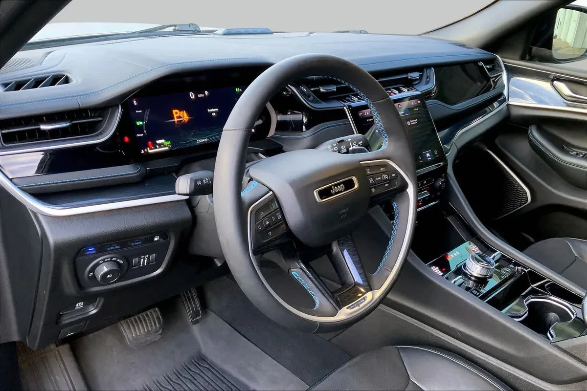 2022 Jeep Grand Cherokee 4xe Trailhawk thumbnail 17
