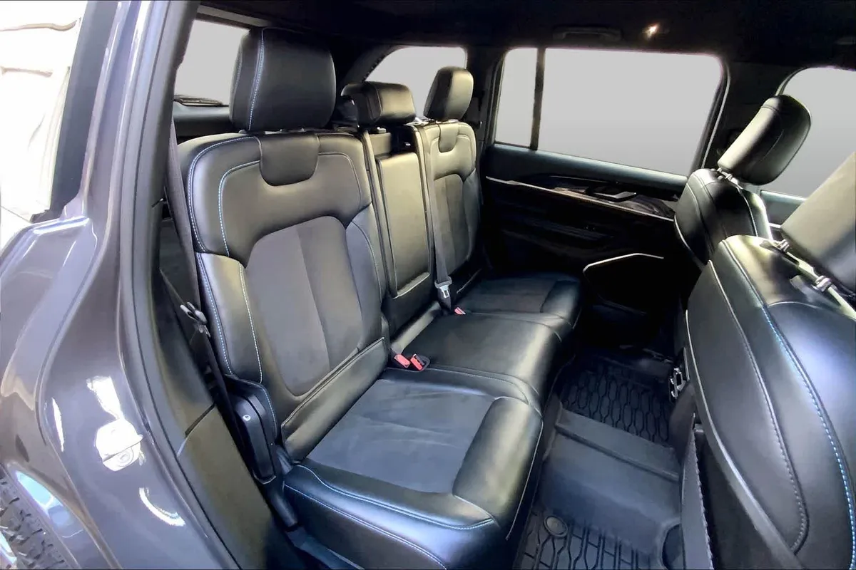2022 Jeep Grand Cherokee 4xe Trailhawk thumbnail 19