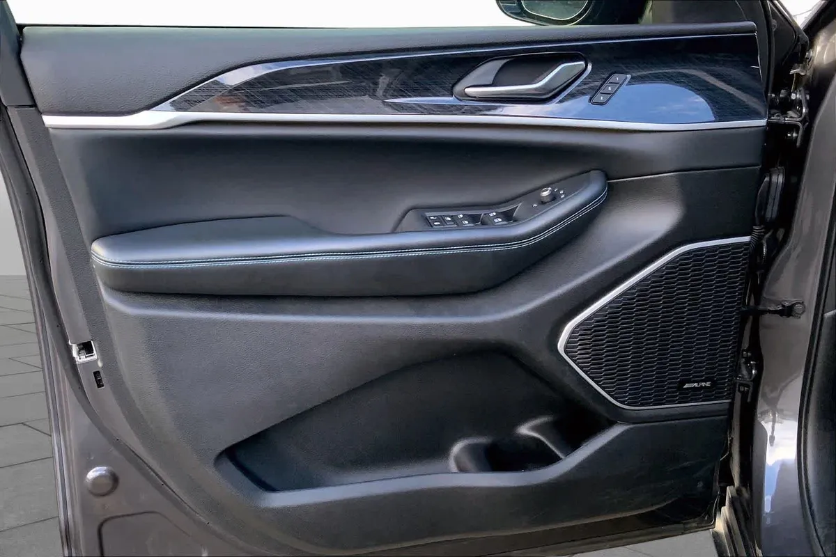 2022 Jeep Grand Cherokee 4xe Trailhawk thumbnail 21