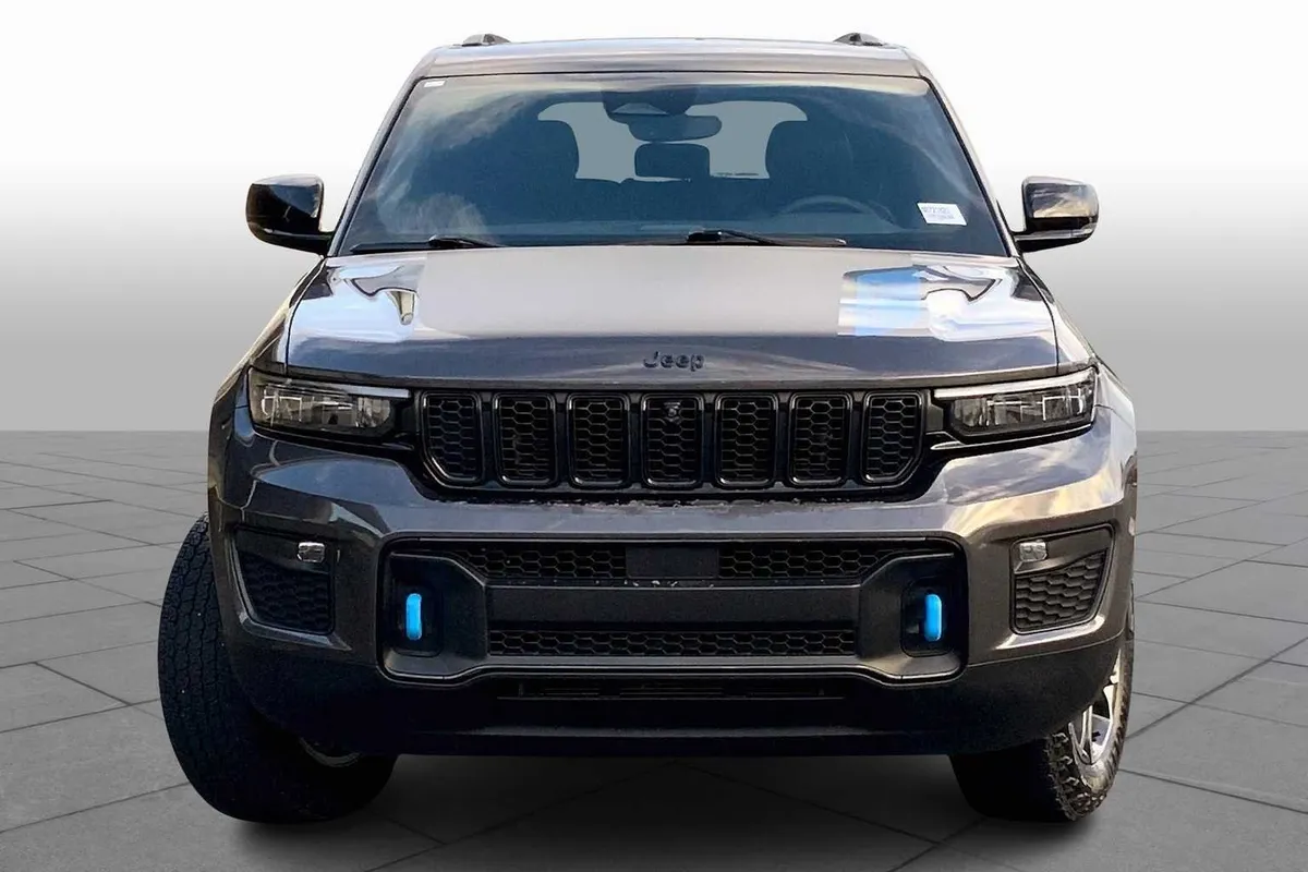 2022 Jeep Grand Cherokee 4xe Trailhawk thumbnail 4