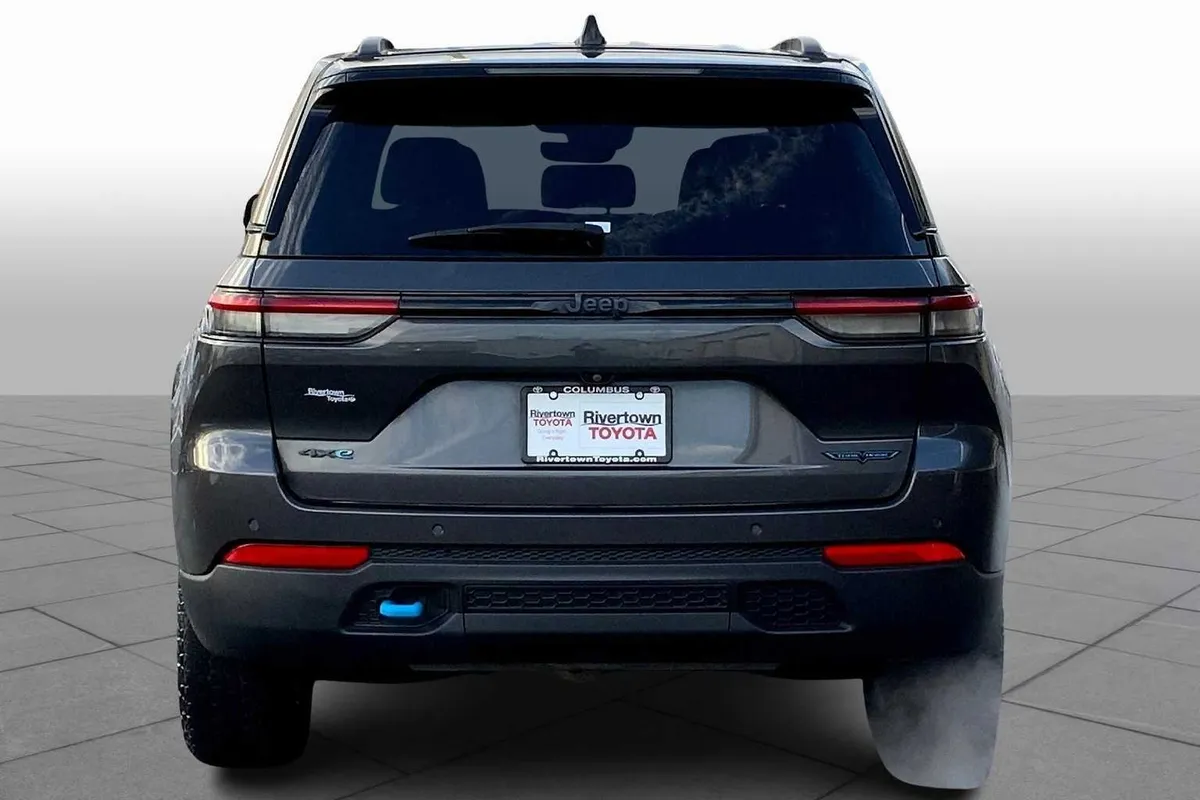 2022 Jeep Grand Cherokee 4xe Trailhawk thumbnail 5