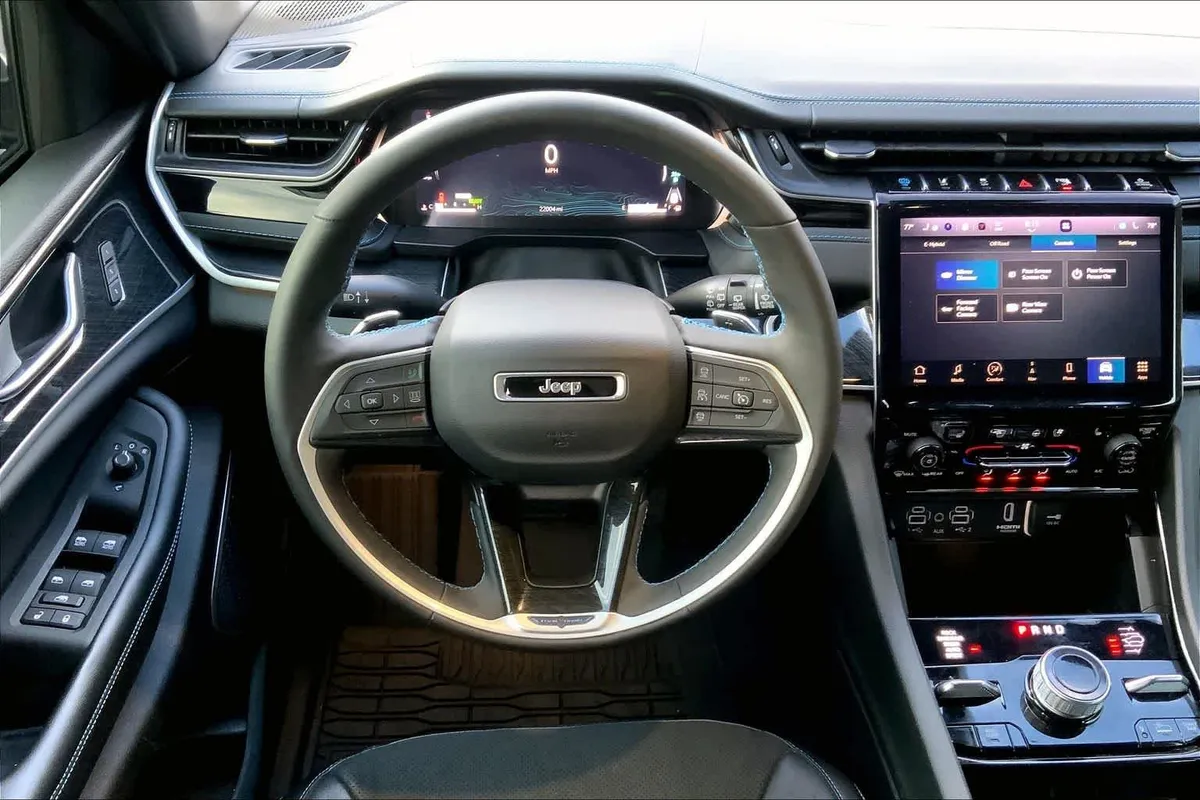 2022 Jeep Grand Cherokee 4xe Trailhawk thumbnail 6