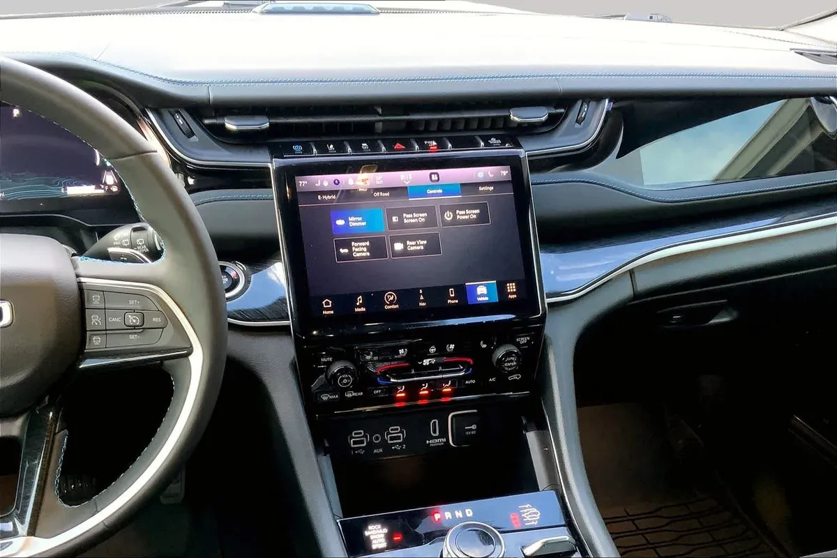 2022 Jeep Grand Cherokee 4xe Trailhawk thumbnail 7