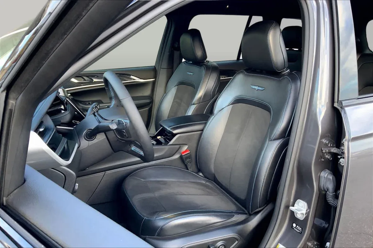 2022 Jeep Grand Cherokee 4xe Trailhawk thumbnail 8