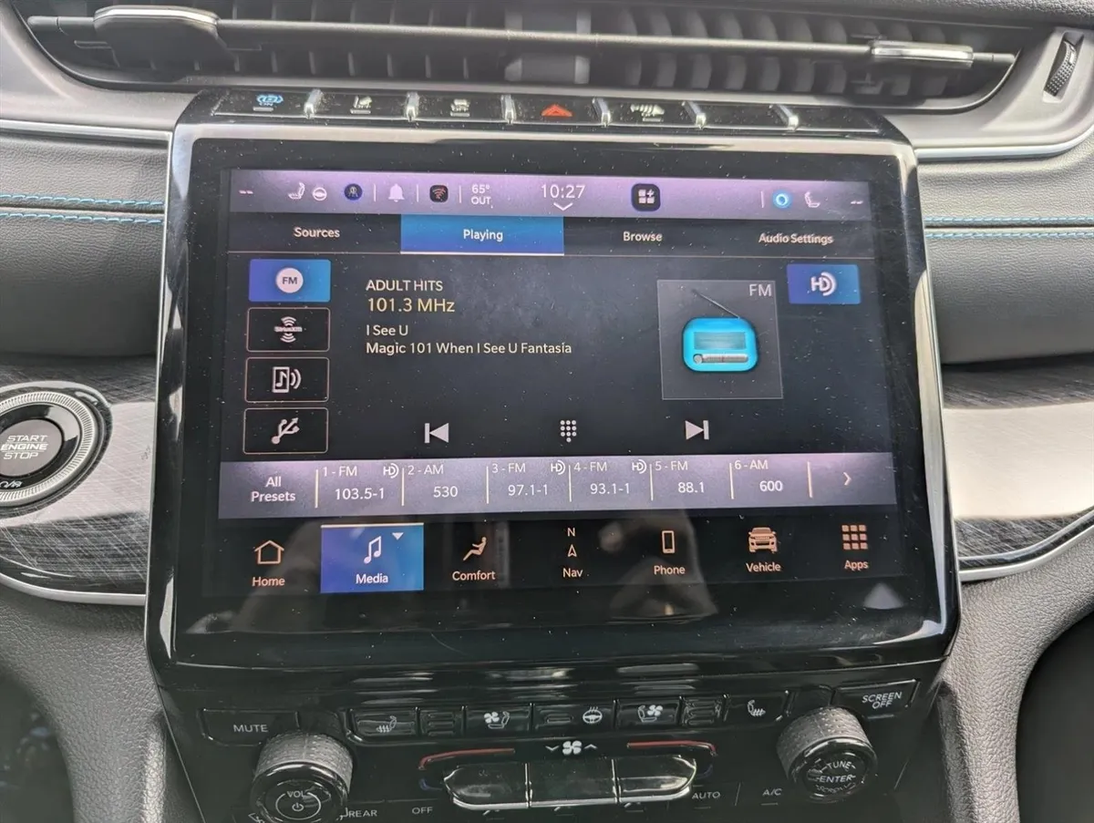 2022 Jeep Grand Cherokee 4xe Trailhawk thumbnail 17
