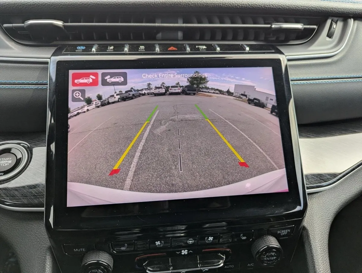 2022 Jeep Grand Cherokee 4xe Trailhawk thumbnail 18
