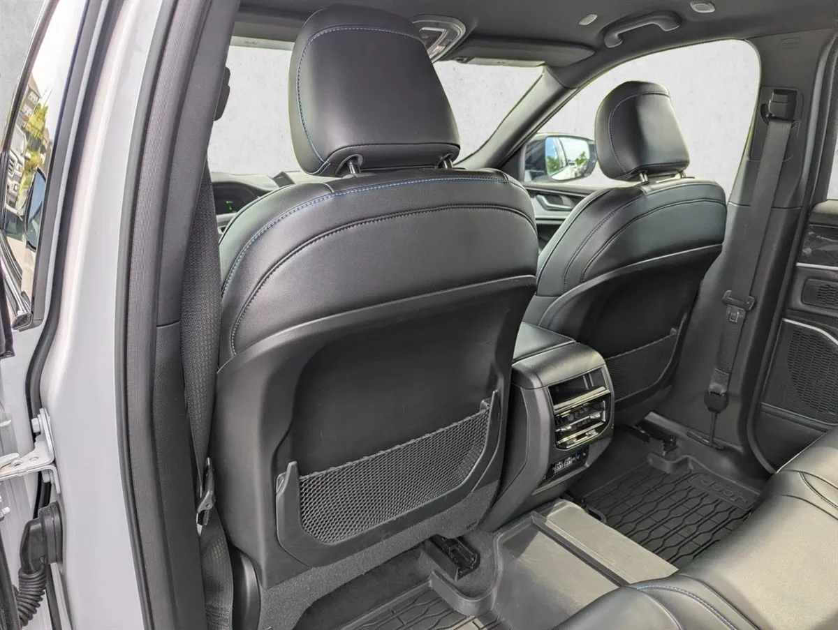2022 Jeep Grand Cherokee 4xe Trailhawk thumbnail 23