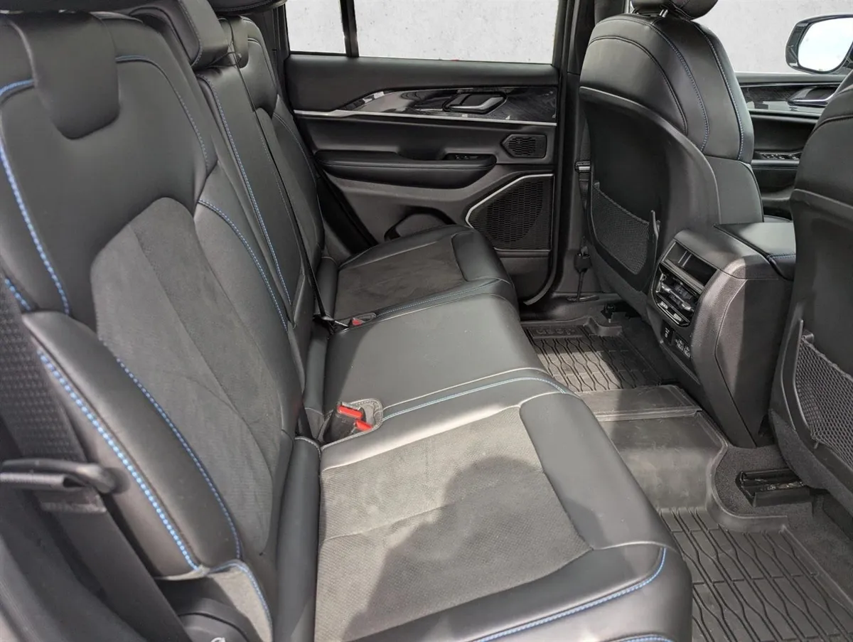 2022 Jeep Grand Cherokee 4xe Trailhawk thumbnail 29