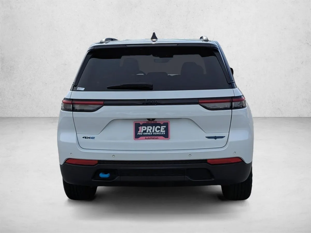 2022 Jeep Grand Cherokee 4xe Trailhawk thumbnail 5