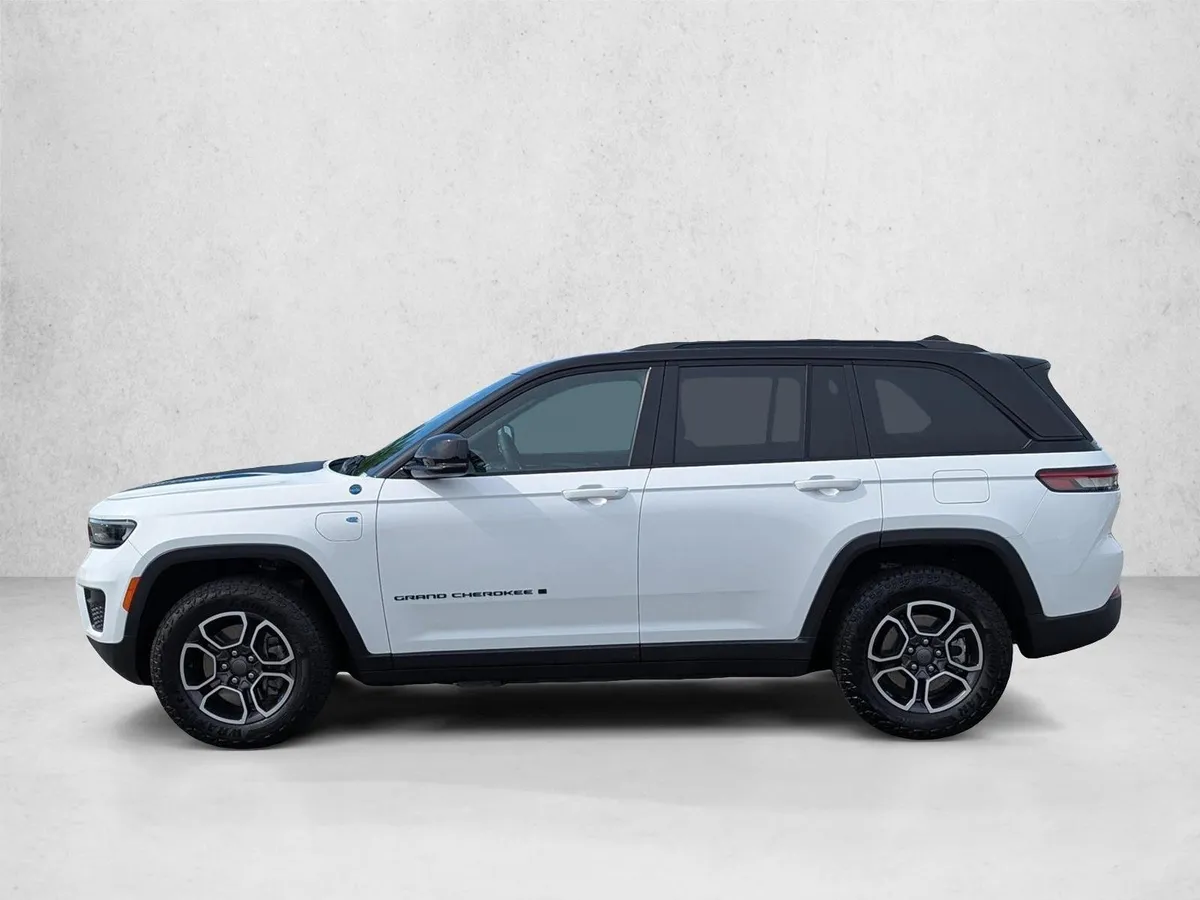 2022 Jeep Grand Cherokee 4xe Trailhawk thumbnail 7