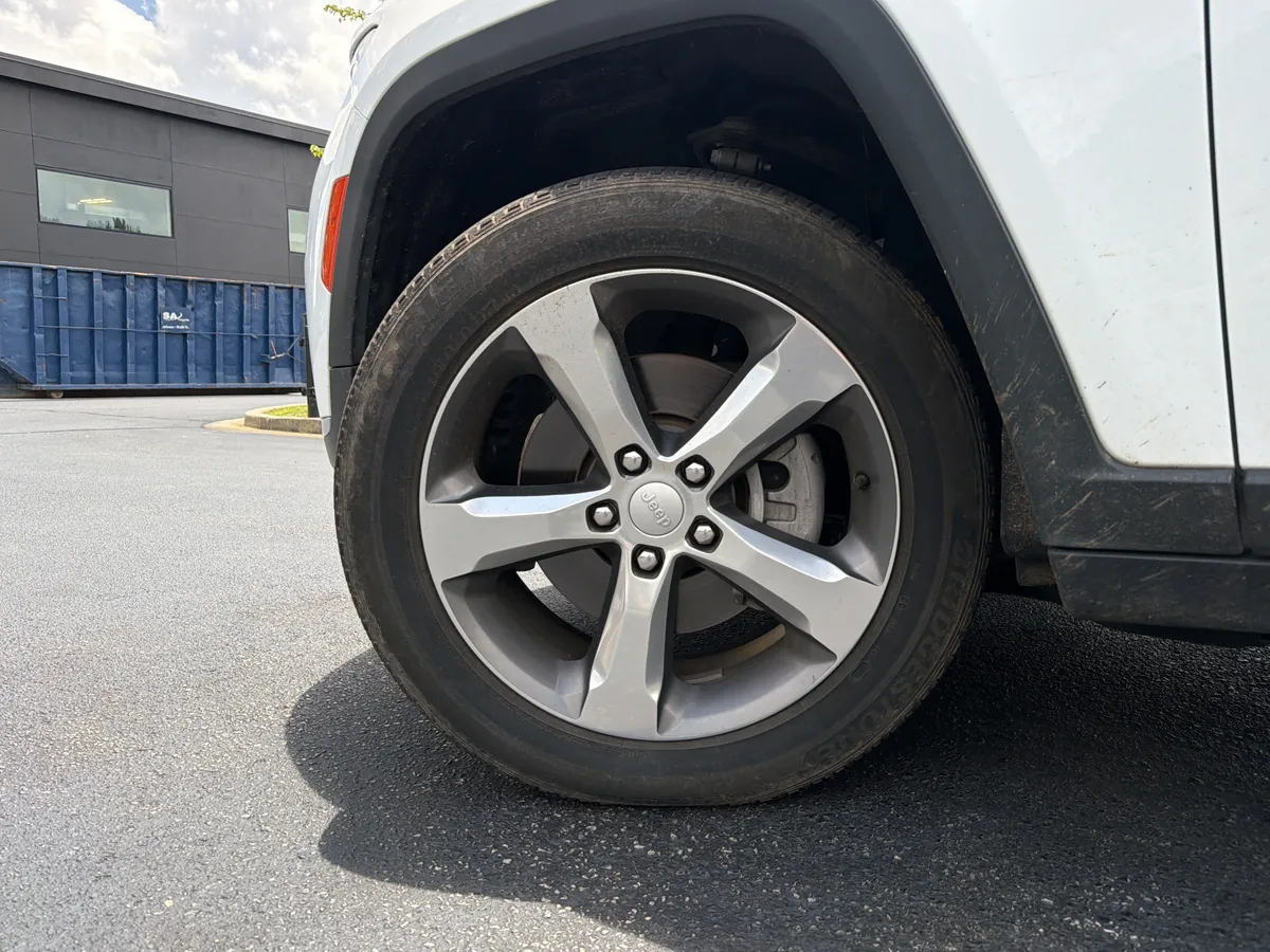 2022 Jeep Grand Cherokee L Limited thumbnail 14