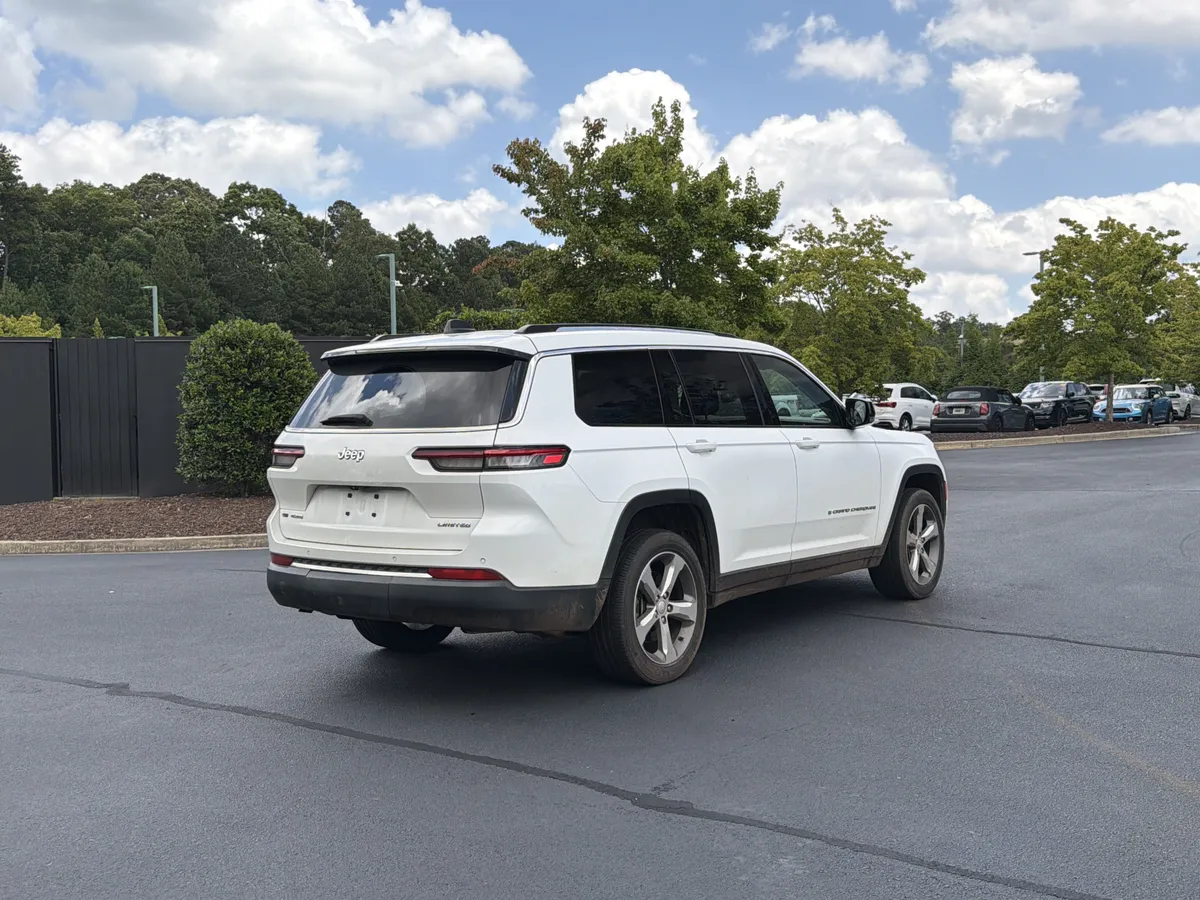 2022 Jeep Grand Cherokee L Limited thumbnail 2