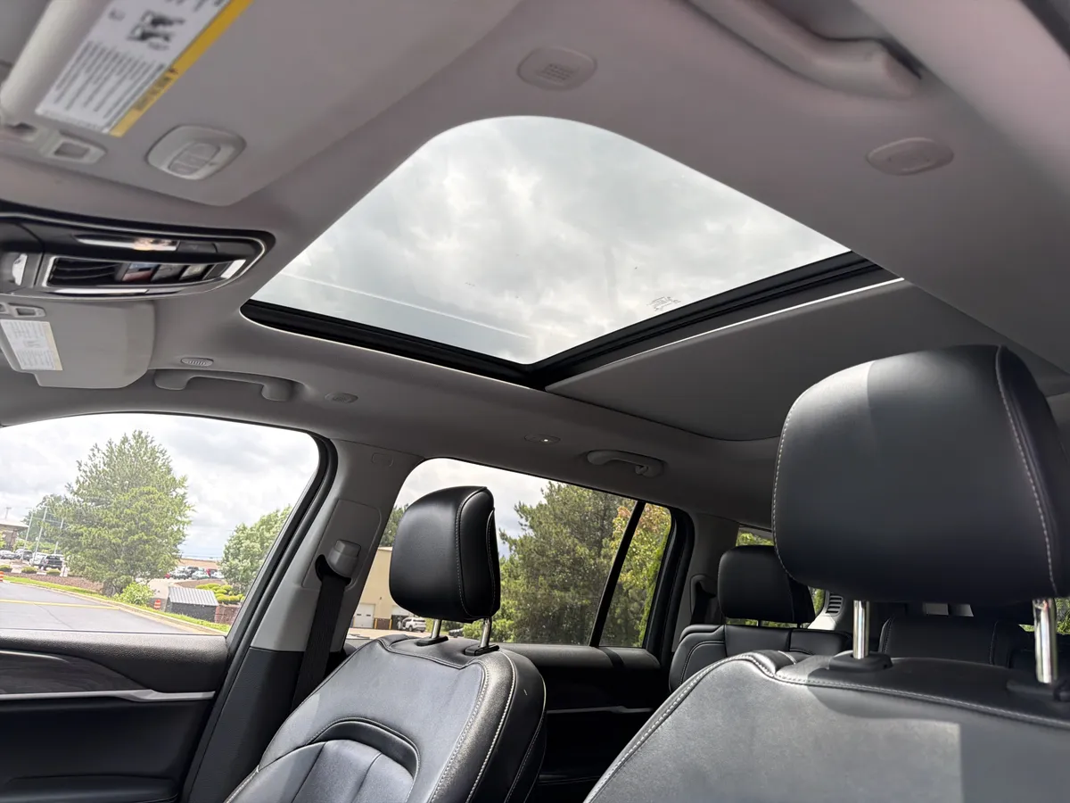 2022 Jeep Grand Cherokee L Limited thumbnail 7