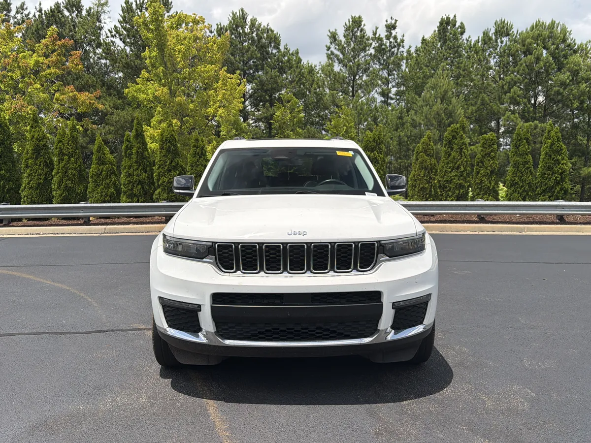 2022 Jeep Grand Cherokee L Limited thumbnail 9