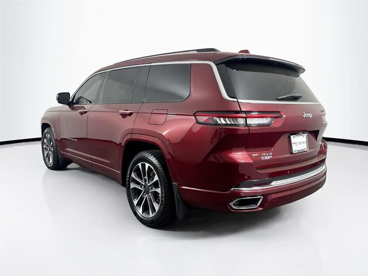 2022 Jeep Grand Cherokee L Overland thumbnail 13