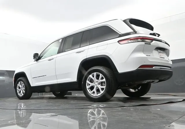 2022 Jeep Grand Cherokee Limited thumbnail 26