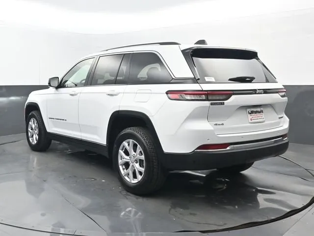 2022 Jeep Grand Cherokee Limited thumbnail 3