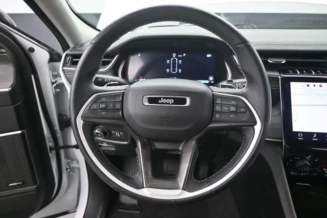 2022 Jeep Grand Cherokee Limited thumbnail 7