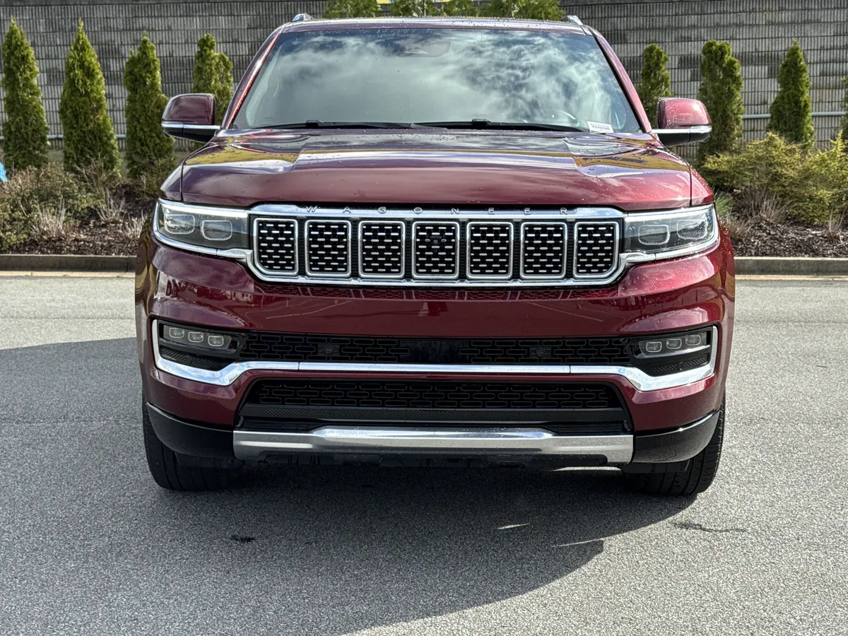 2022 Jeep Grand Wagoneer Series I thumbnail 2