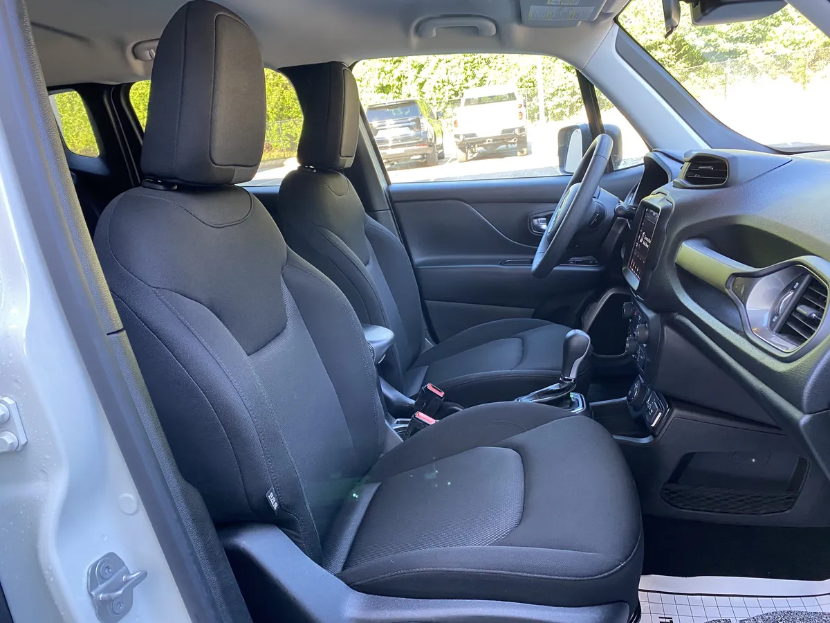 2022 Jeep Renegade Sport thumbnail 32