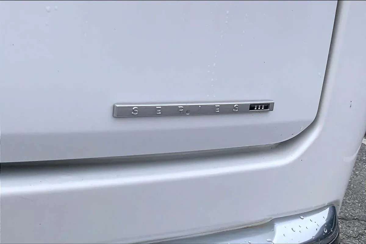 2022 Jeep Wagoneer Series III thumbnail 10