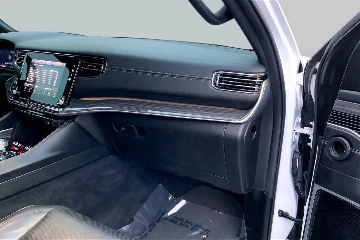 2022 Jeep Wagoneer Series III thumbnail 18