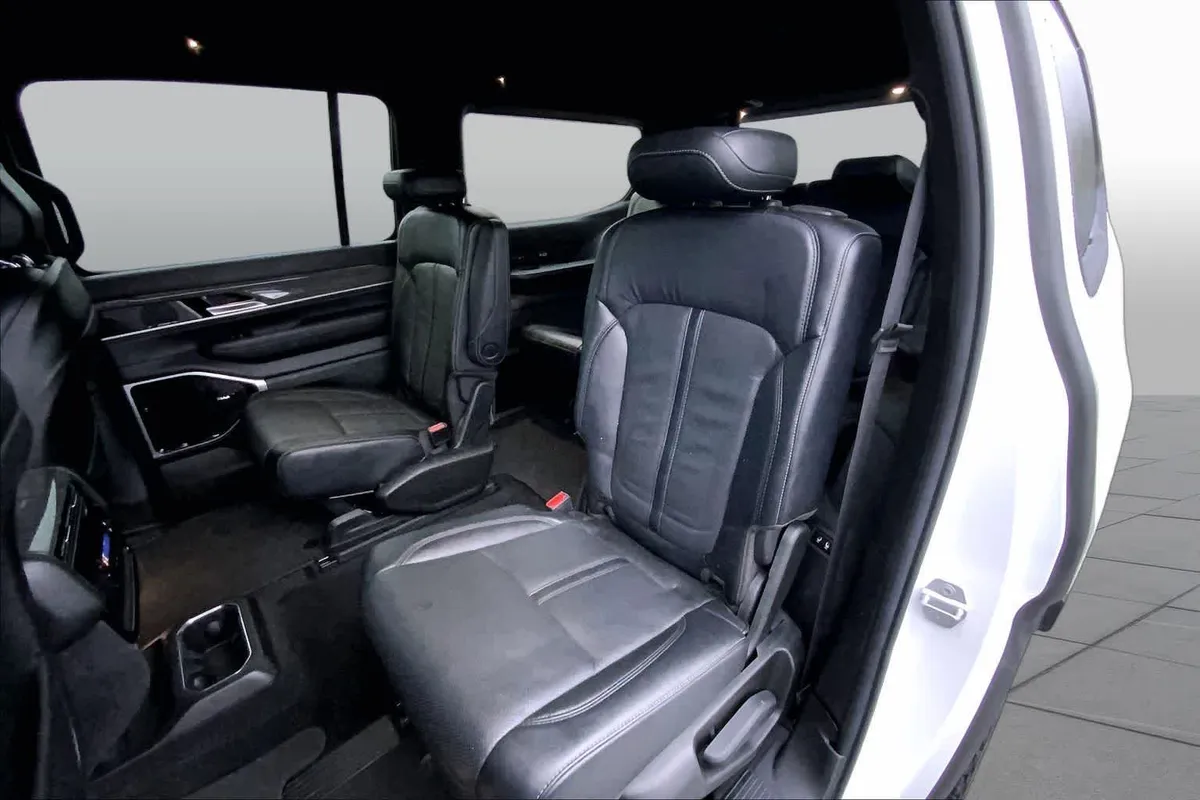 2022 Jeep Wagoneer Series III thumbnail 20