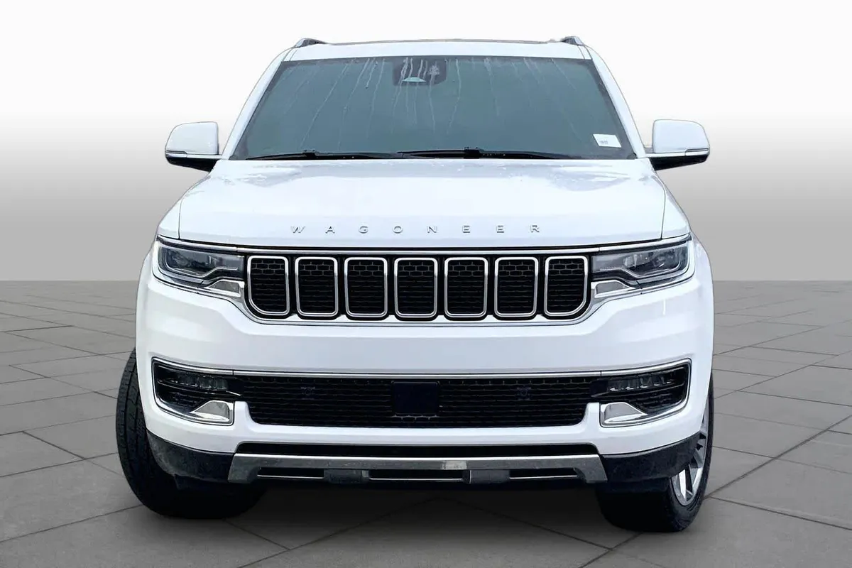2022 Jeep Wagoneer Series III thumbnail 4