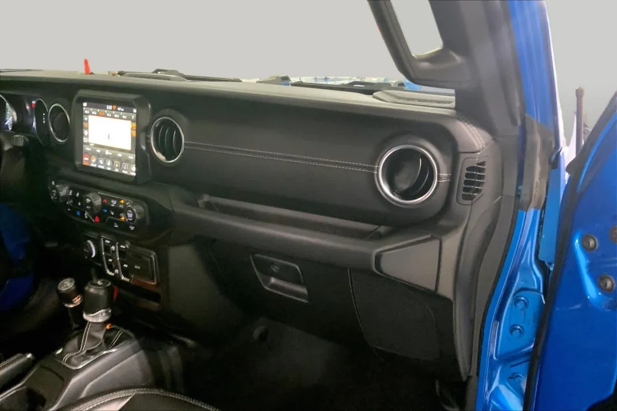 2022 Jeep Wrangler 4xe Unlimited Sahara thumbnail 18