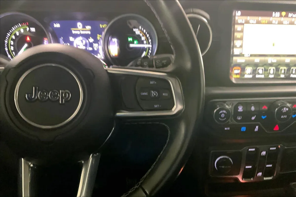 2022 Jeep Wrangler 4xe Unlimited Sahara thumbnail 24