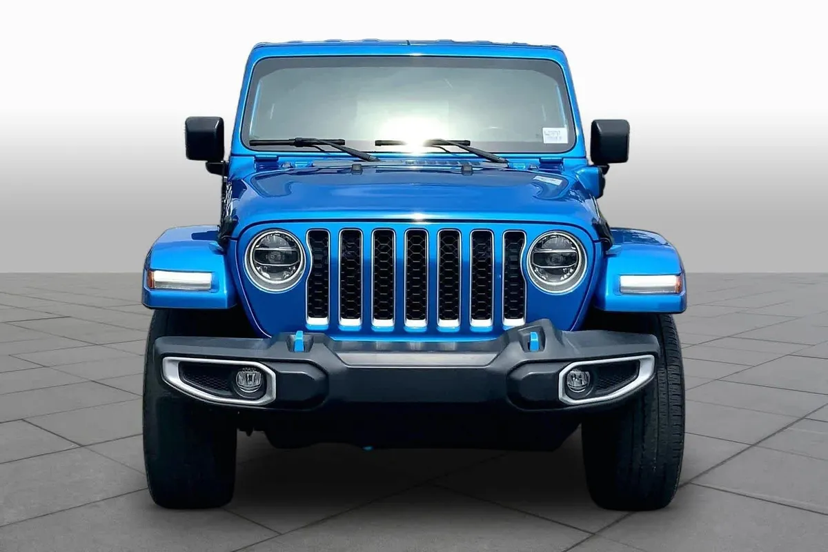 2022 Jeep Wrangler 4xe Unlimited Sahara thumbnail 4