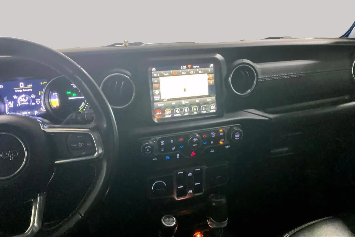 2022 Jeep Wrangler 4xe Unlimited Sahara thumbnail 7