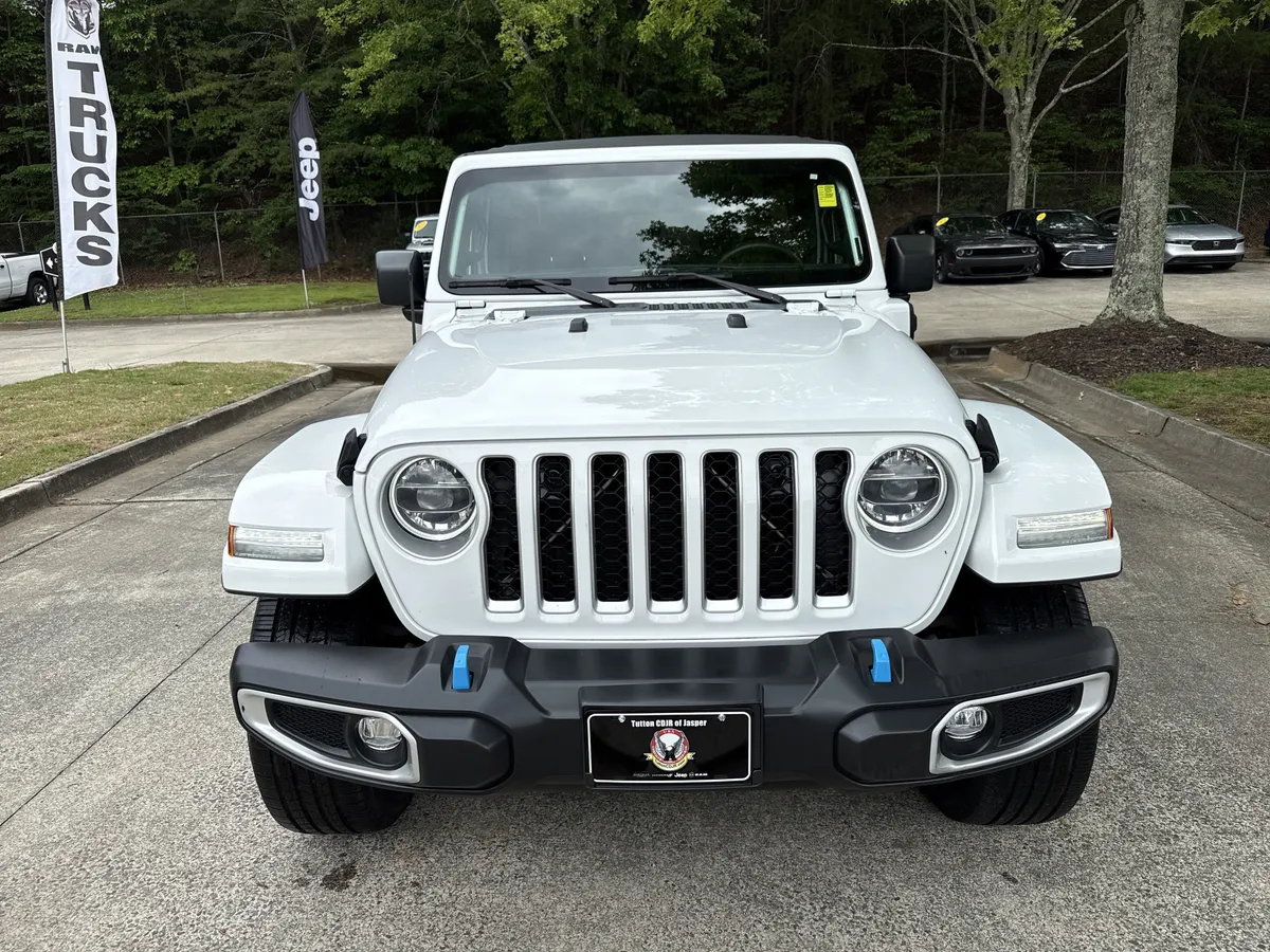 2022 Jeep Wrangler 4xe Unlimited Sahara thumbnail 2