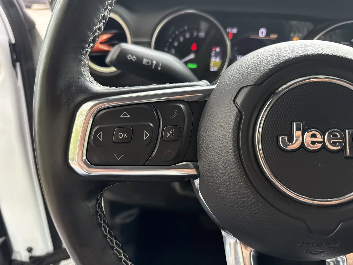2022 Jeep Wrangler 4xe Unlimited Sahara thumbnail 26
