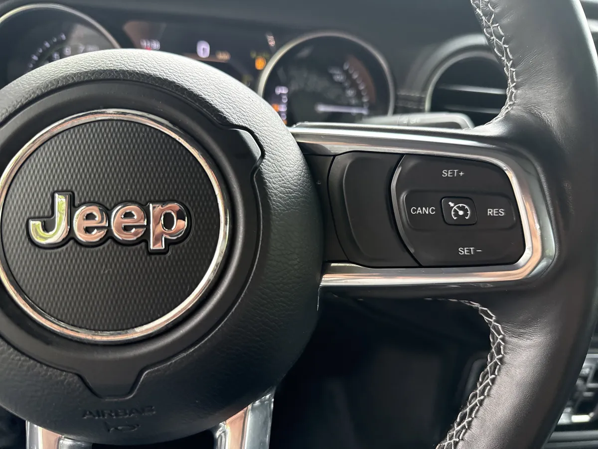 2022 Jeep Wrangler 4xe Unlimited Sahara thumbnail 27