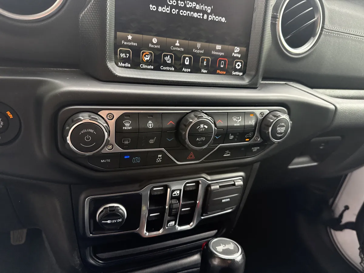 2022 Jeep Wrangler 4xe Unlimited Sahara thumbnail 30