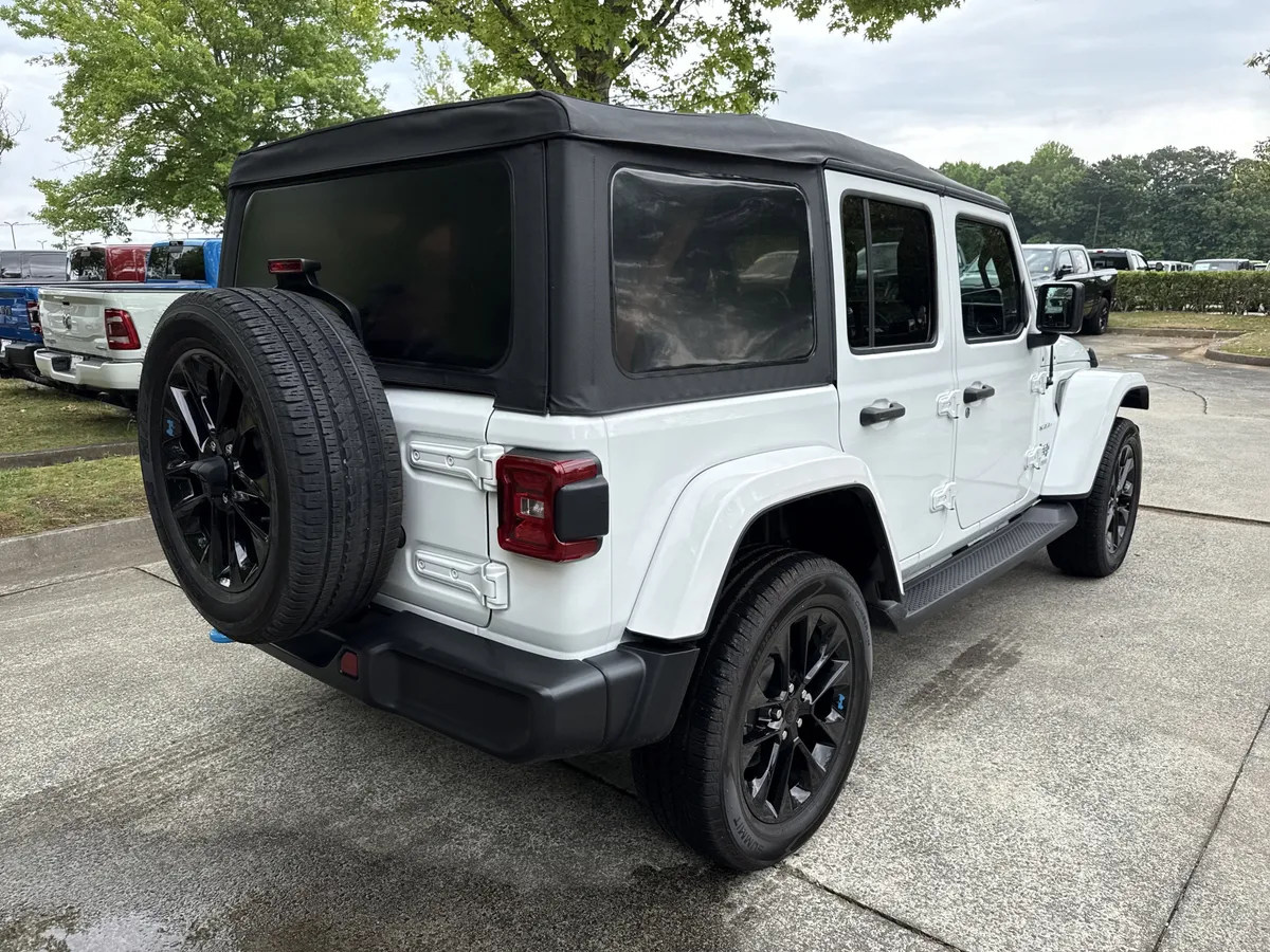 2022 Jeep Wrangler 4xe Unlimited Sahara thumbnail 7
