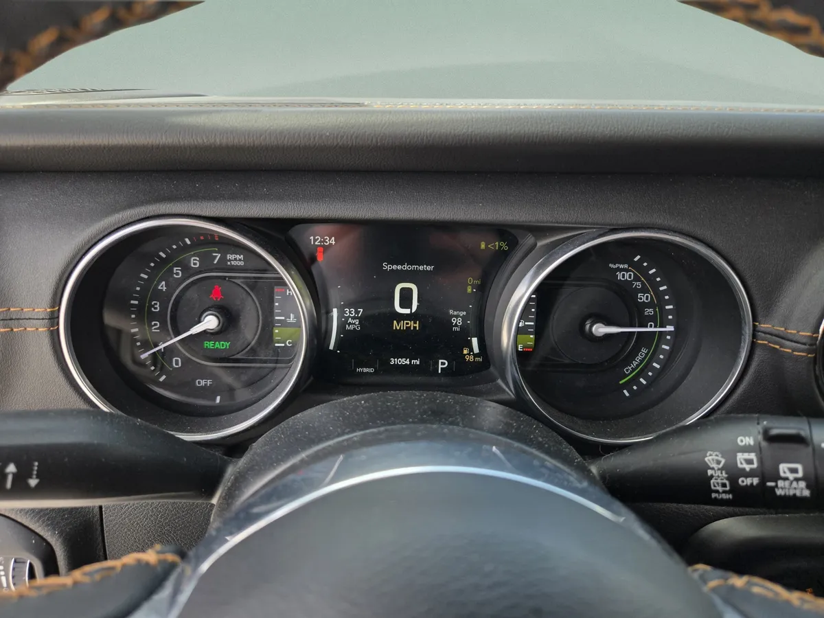 2022 Jeep Wrangler 4xe Unlimited Sahara High Altitude thumbnail 17