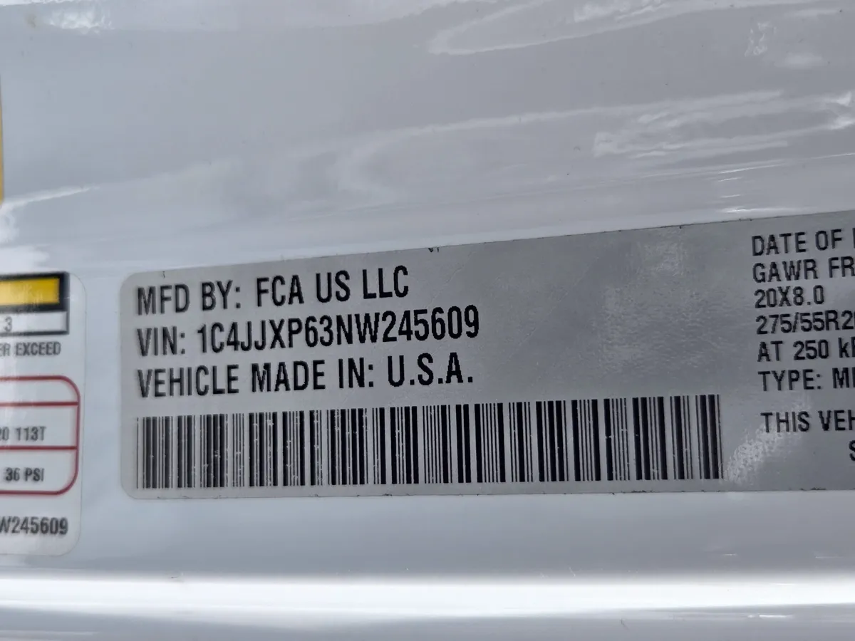 2022 Jeep Wrangler 4xe Unlimited Sahara High Altitude thumbnail 30