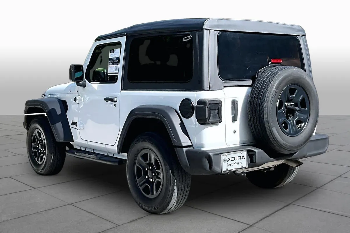 2022 Jeep Wrangler Sport thumbnail 11