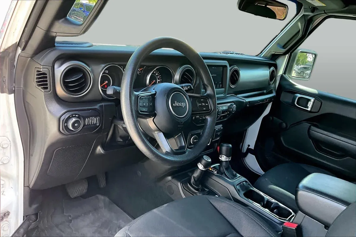 2022 Jeep Wrangler Sport thumbnail 17