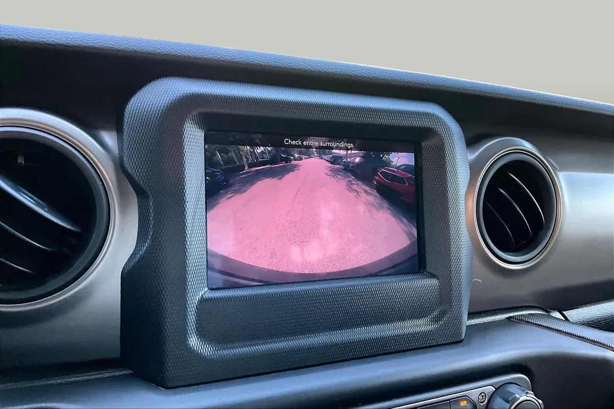 2022 Jeep Wrangler Sport thumbnail 24