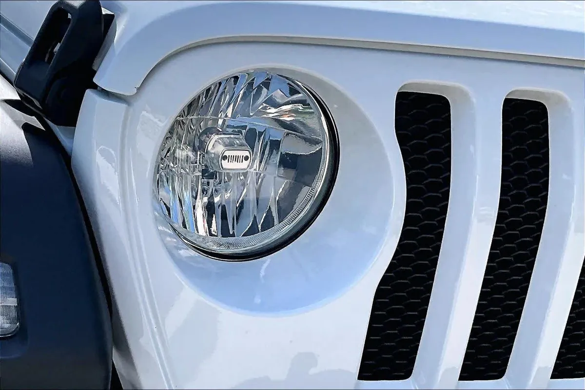 2022 Jeep Wrangler Sport thumbnail 27