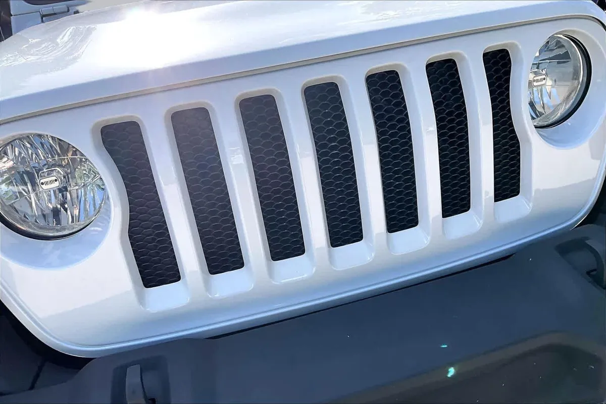 2022 Jeep Wrangler Sport thumbnail 29