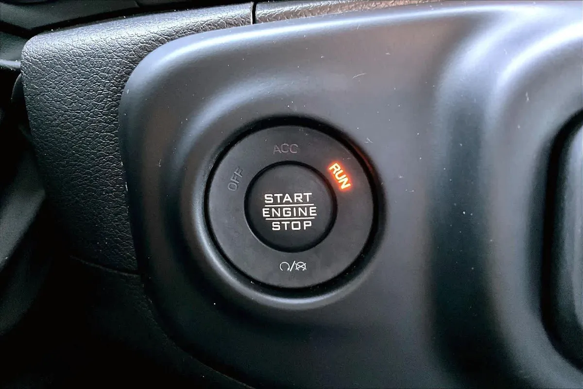 2022 Jeep Wrangler Sport thumbnail 31