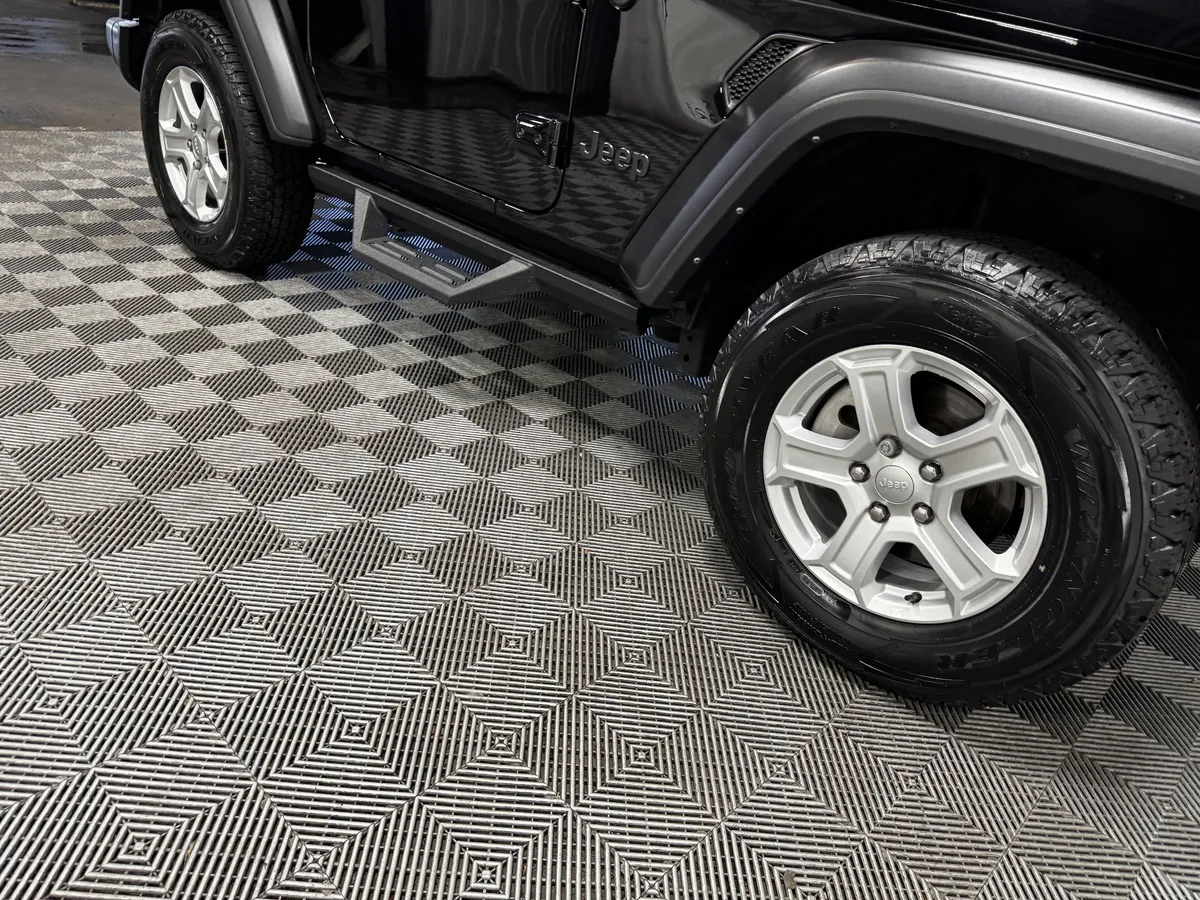 2022 Jeep Wrangler Sport S thumbnail 13