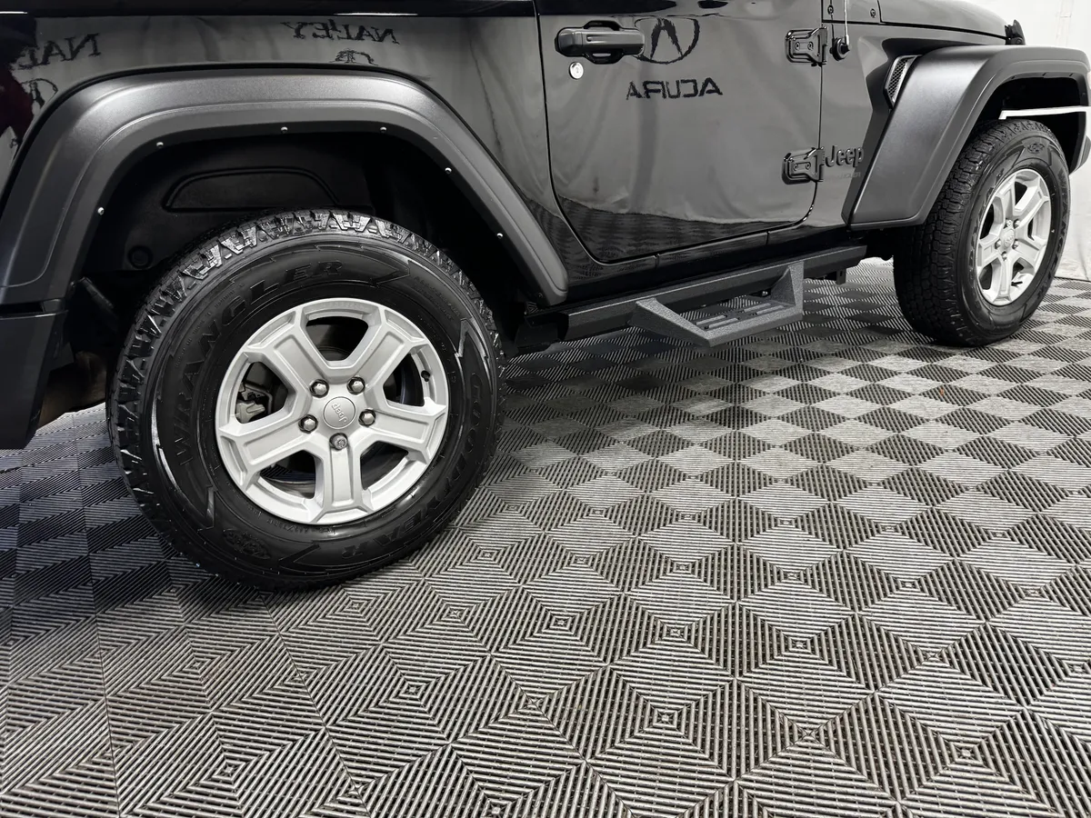 2022 Jeep Wrangler Sport S thumbnail 16