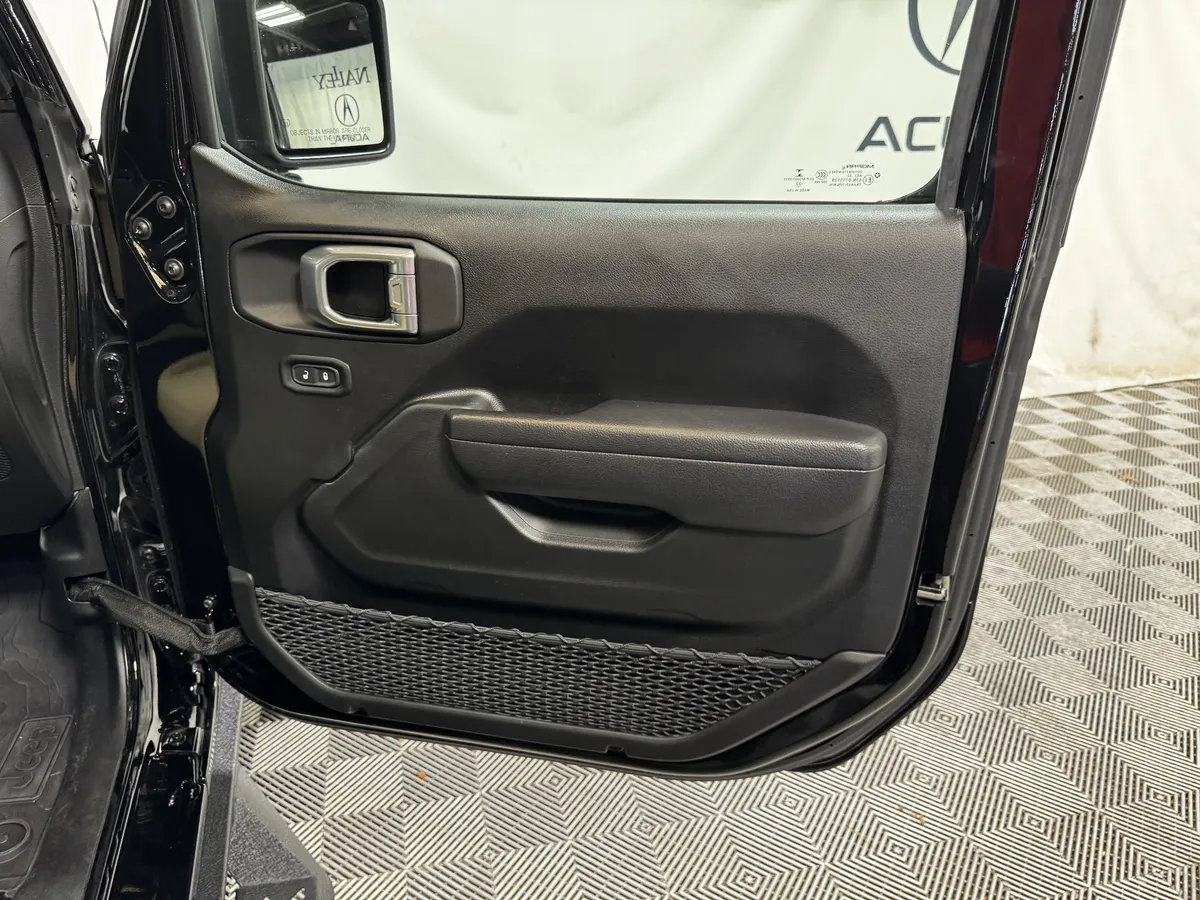 2022 Jeep Wrangler Sport S thumbnail 18
